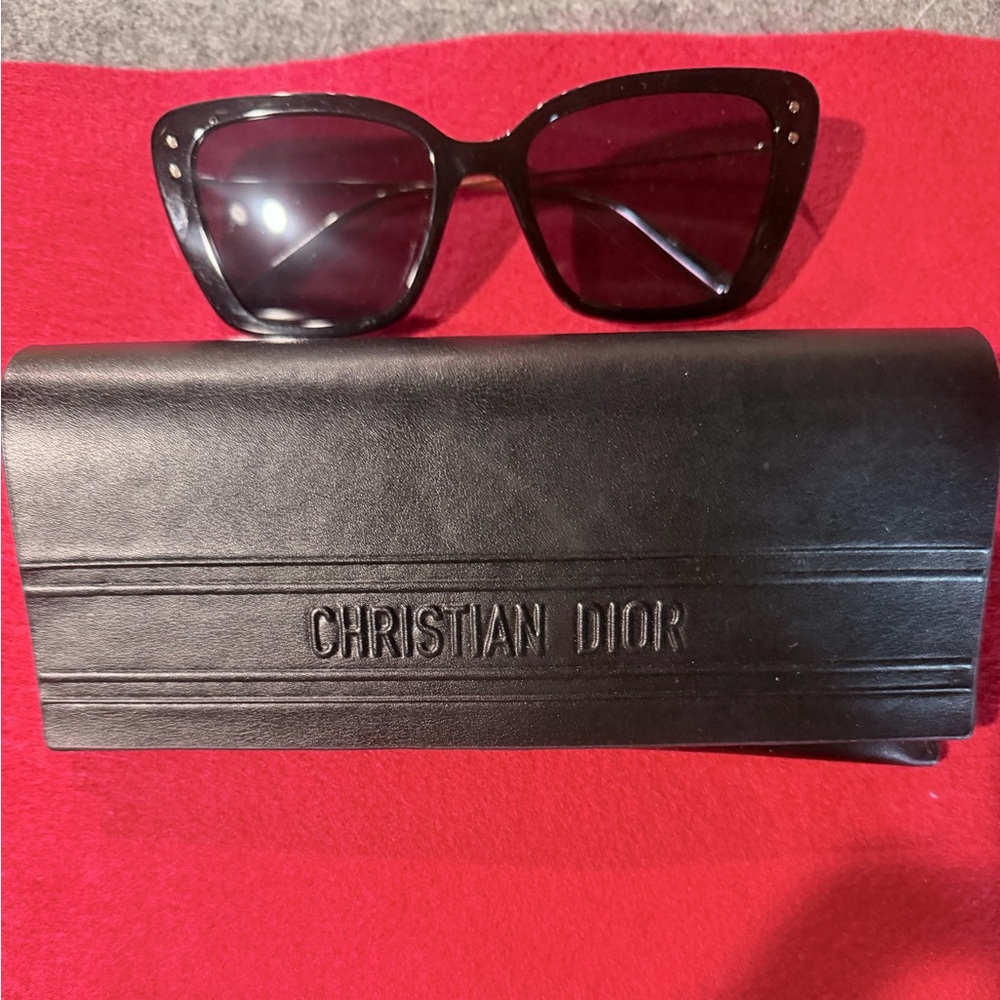 Christian Dior sunglasses with case. In great condition.